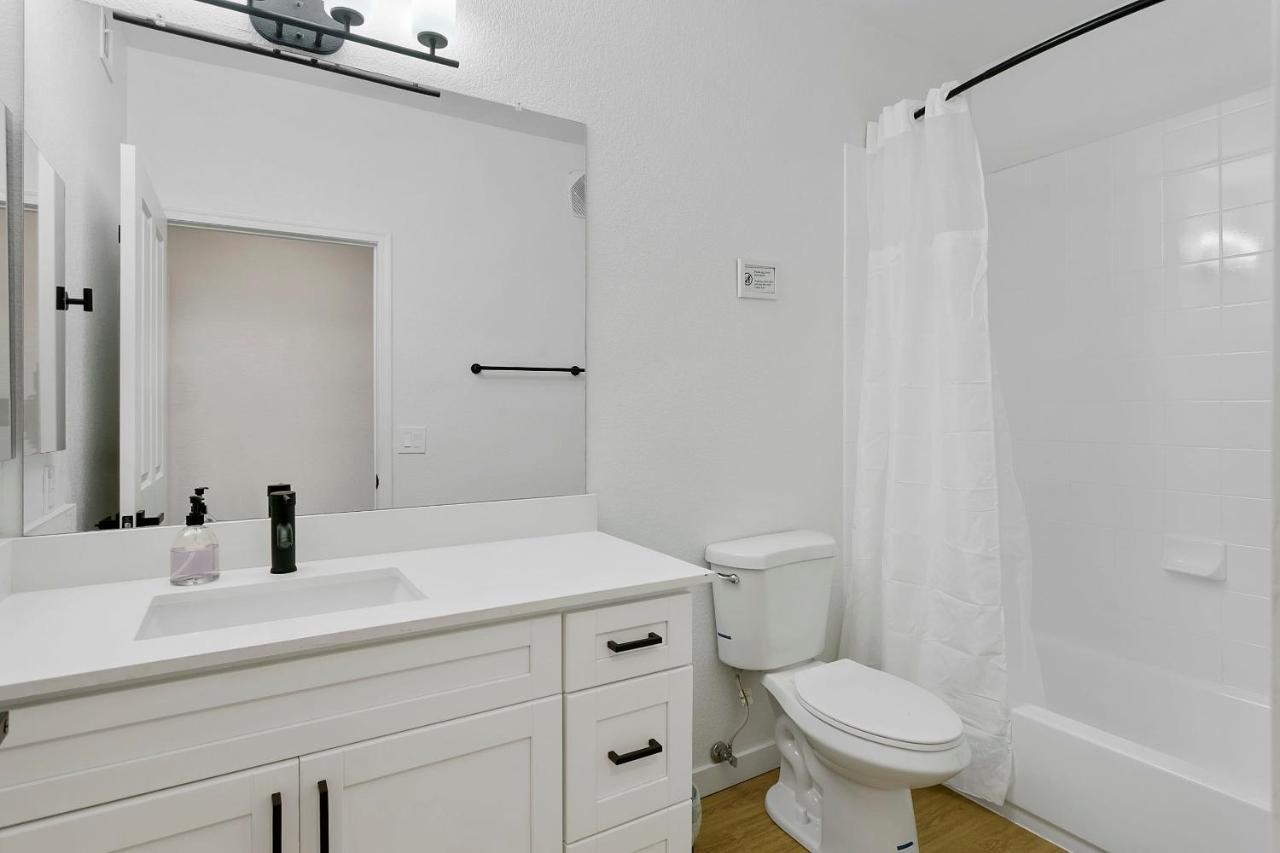 Cozysuites Glendale By The Stadium With Pool 03 Eksteriør bilde
